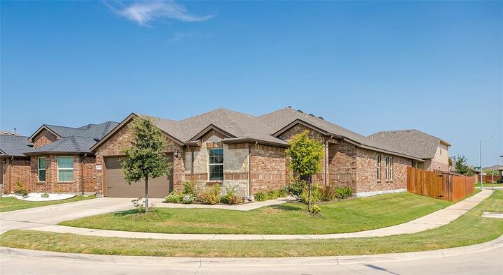 Property Photo:  6100 Flour Mill Run  TX 76179 