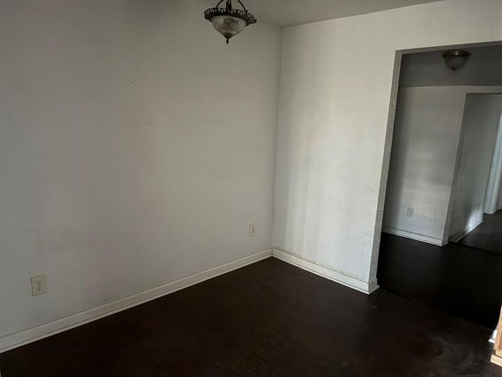 Property Photo:  413 W Kennedale Parkway  TX 76060 