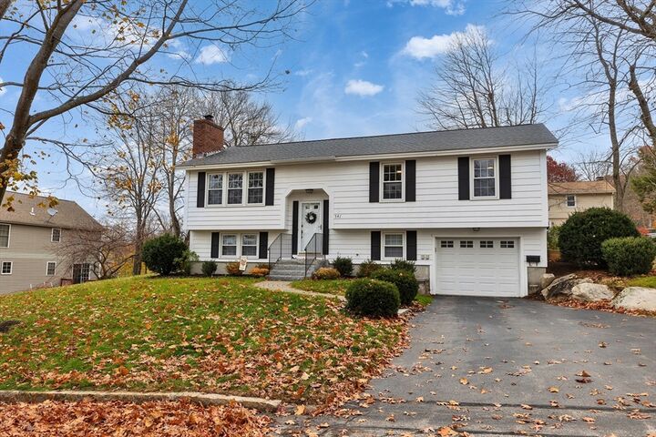 Property Photo:  541 Pickering Street  NH 03104 