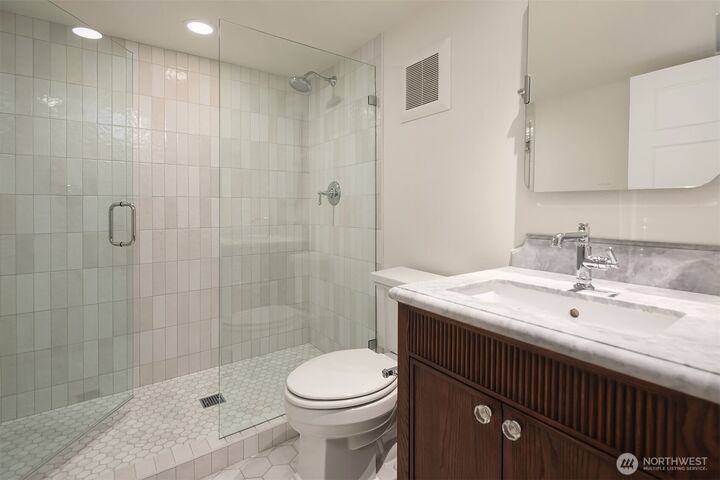 Property Photo:  740  22nd Avenue E  WA 98112 