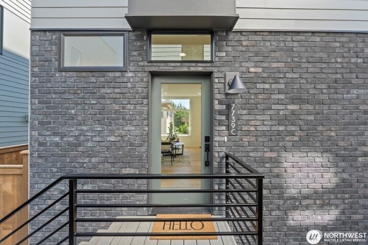 Property Photo: 7741 15th Avenue NE A WA 98115