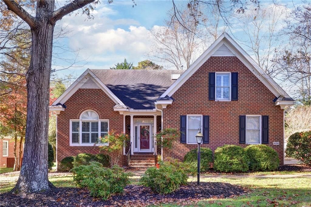 Property Photo: 404 Ashwood Dr VA 23185