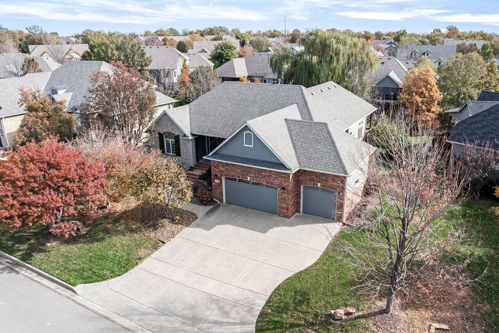 Property Photo:  1612 S Logan Pass  KS 67002 