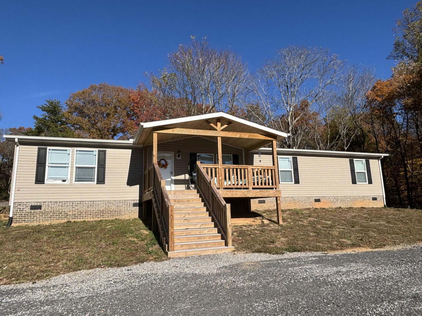 Property Photo: 221 Dandy Road TN 37377