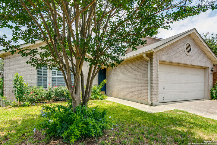Property Photo: 18707 Legend Oaks TX 78259