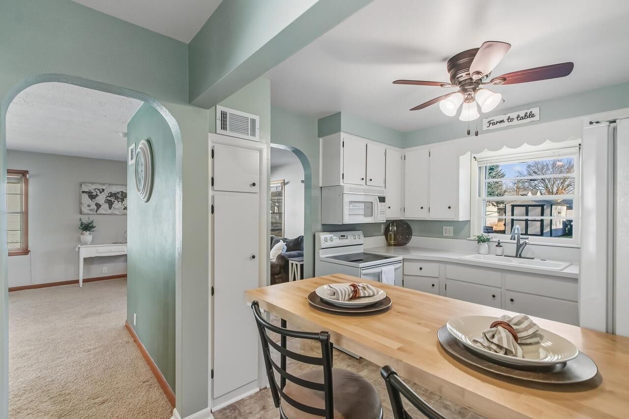 Property Photo: 853 McKinley Avenue WI 53511