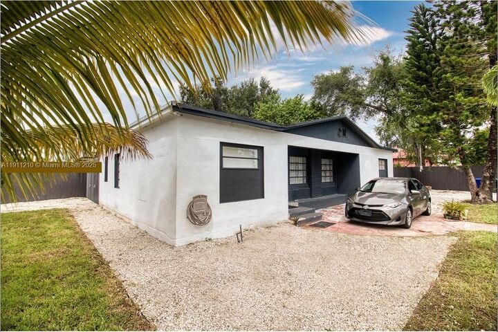 6700 NW 5th Ave  Miami FL 33150 photo