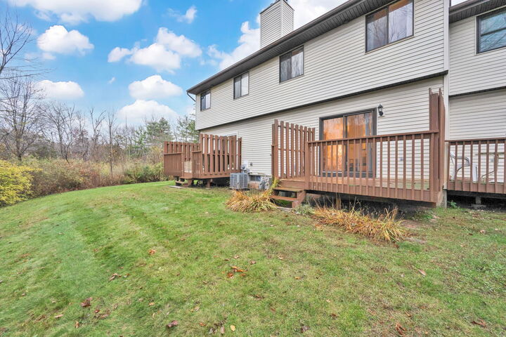Property Photo: 38 Robin Brook Drive 38 CT 06111