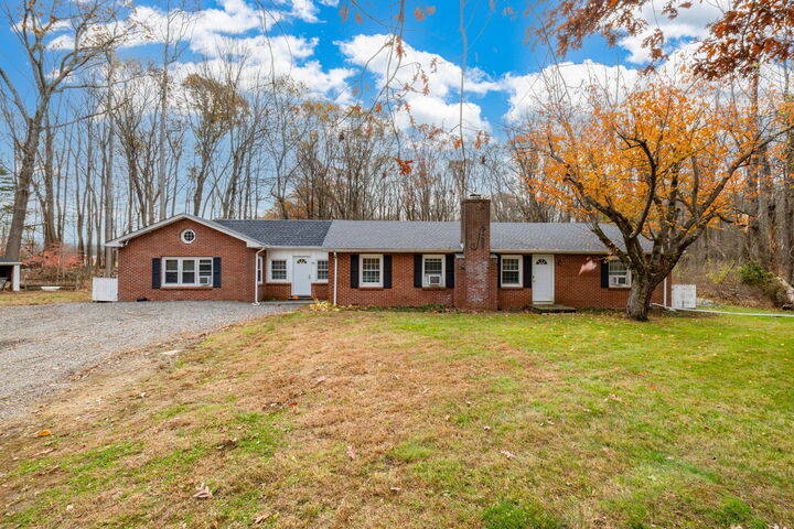 9 Storrs Heights Road  Mansfield CT 06268 photo