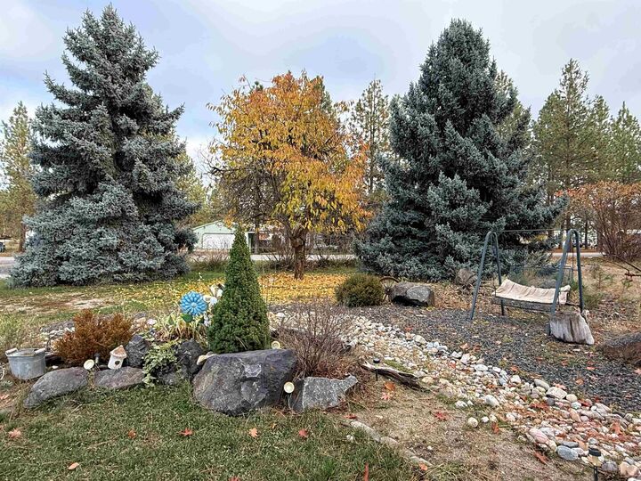 Property Photo: 6356 Sundown Rd WA 99026