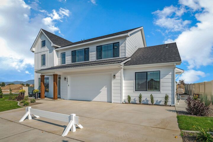 Property Photo:  12213 N Valencia Ave  WA 99218 