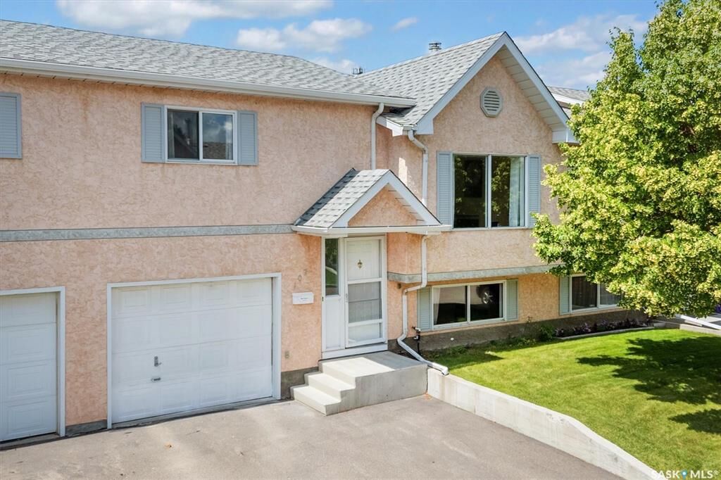 Property Photo: 610 Perehudoff Crescent 107 SK S7N 4H5