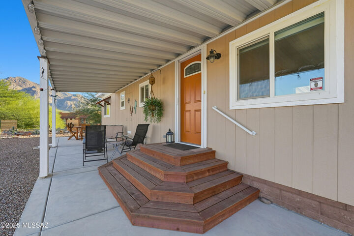 Property Photo: 41 W Matterhorn Street AZ 85737