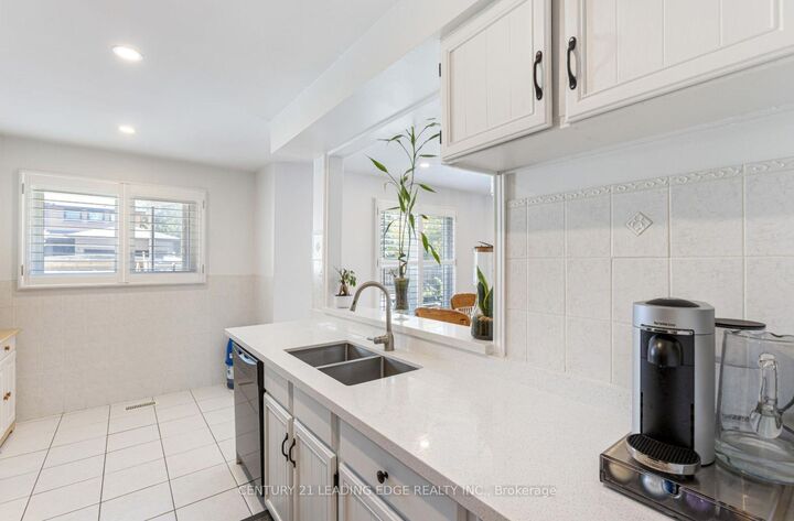 Property Photo:  69 Parkinson Road  ON L3P 4G7 