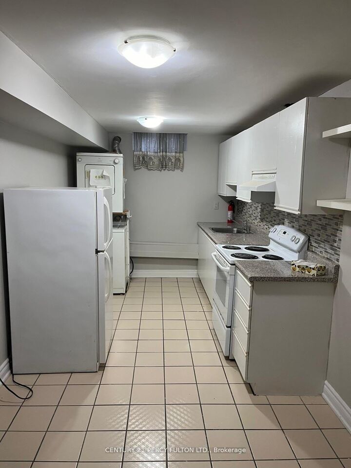 Photo de la propriété:  163 Cartmel Drive Bsmt  ON L3S 1W6 