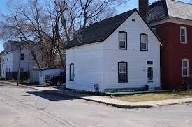 Photo de la propriété: 29 Robinson Avenue ON K7A 1K3