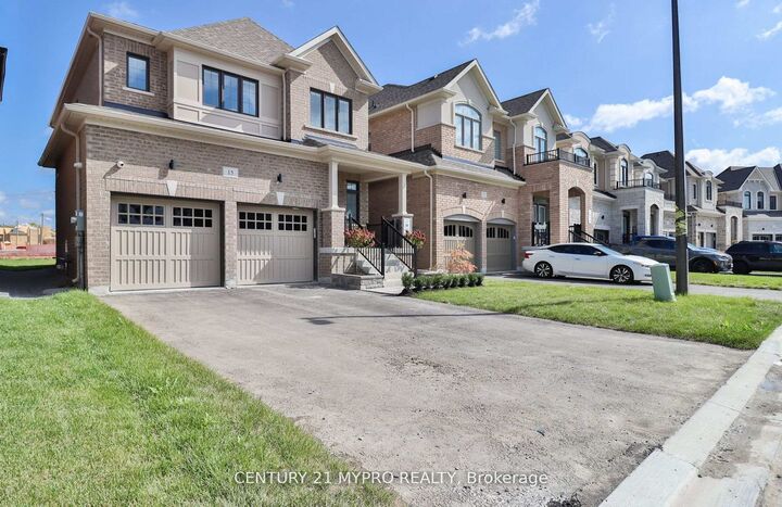 Property Photo:  15 George Ellis Drive  ON L4P 0S3 