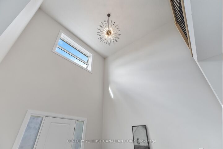 Property Photo:  6707 Royal Magnolia Avenue  ON N6P 1H5 