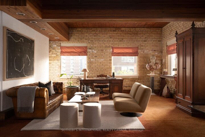 Property Photo: 18 Gloucester Lane ON M4Y 1L5