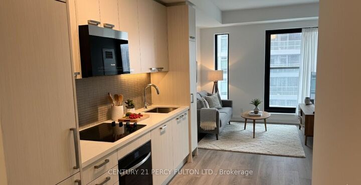 Property Photo:  20 Soudan Avenue 1910  ON M4S 0E2 