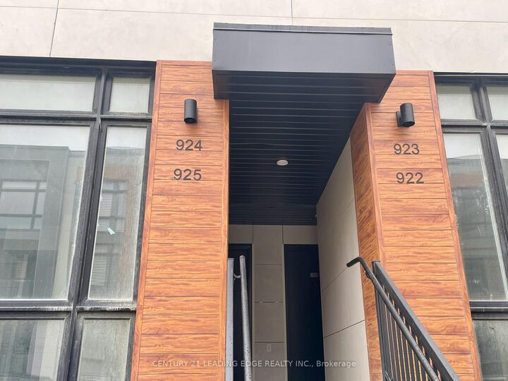 Property Photo: 2 Steckley House Lane 924 ON L4S 0N4