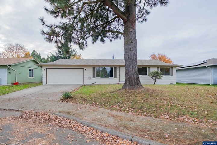 Property Photo: 4357 Burlington Lp NE OR 97305