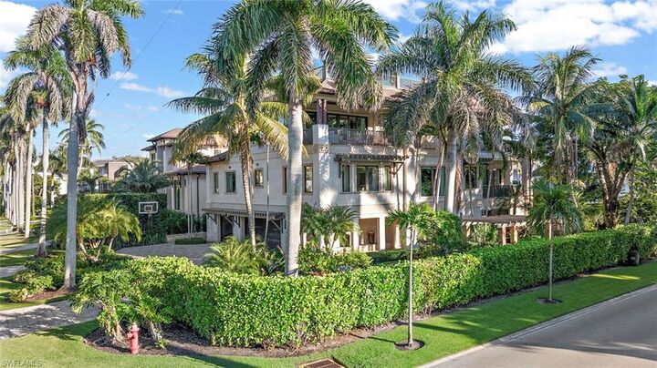 Property Photo: 1441 Gulf Shore Blvd S FL 34102