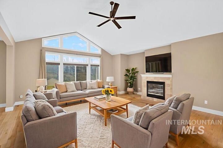 Property Photo:  815 NW Valley View Drive  WA 99163 