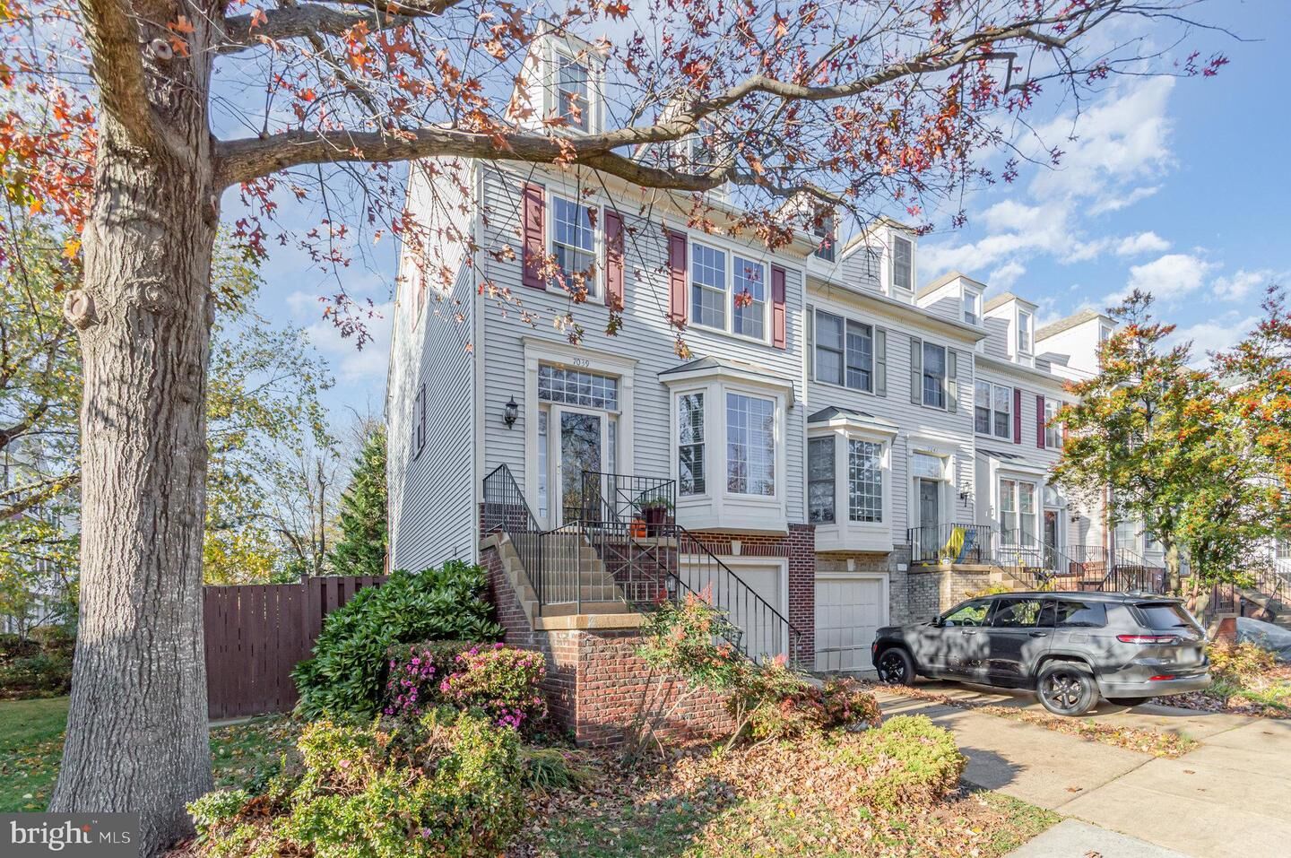 Property Photo:  7039 Kings Manor Drive  VA 22315 