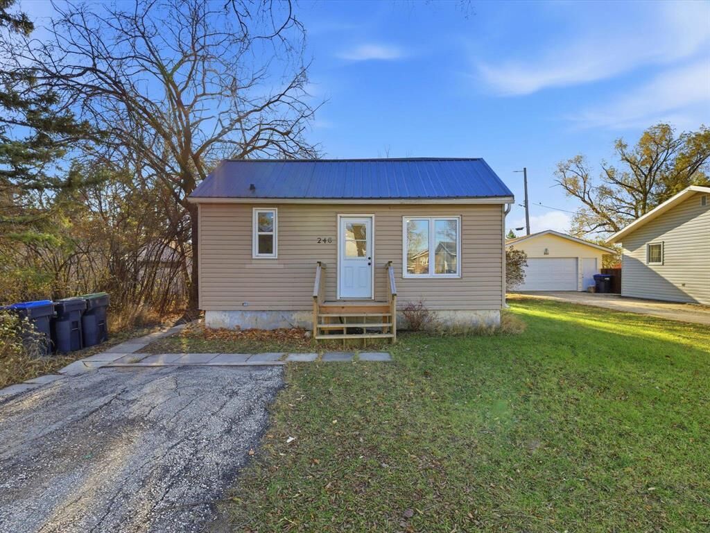 Property Photo: 246 Mulvey Street West MB R0G 1K0