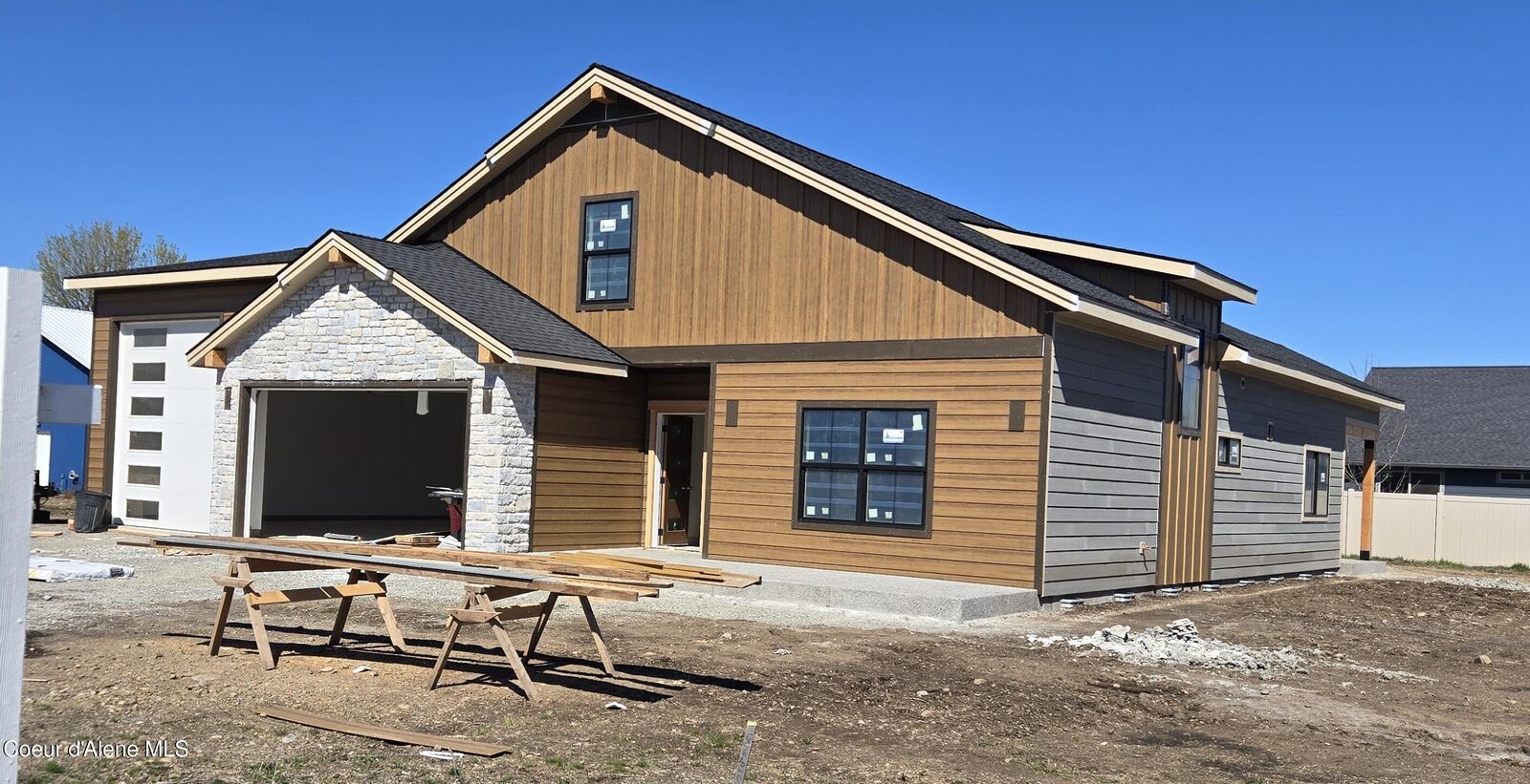 Property Photo:  1371 W Tamarindo Ln  ID 83835 