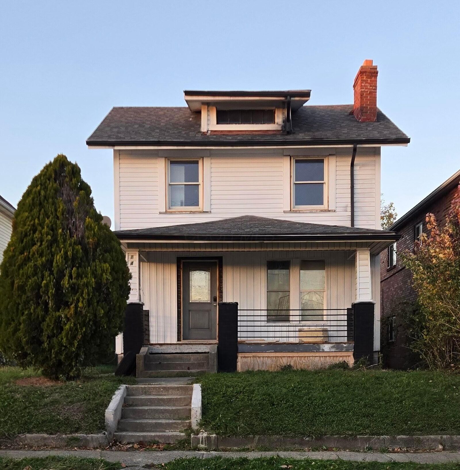 Property Photo: 1418 Phale D Hale Drive OH 43203