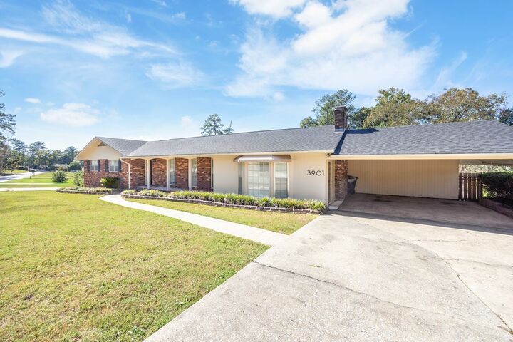 Property Photo: 3901 Brookwood Drive AL 36867