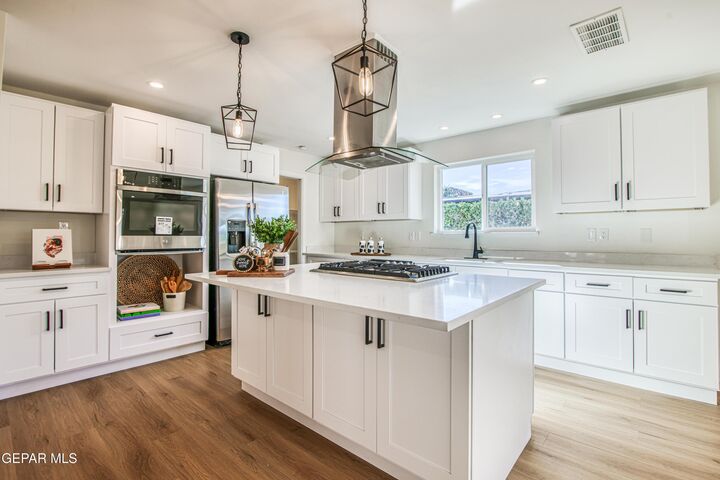 Property Photo:  1210 La Cruz Drive  TX 79902 