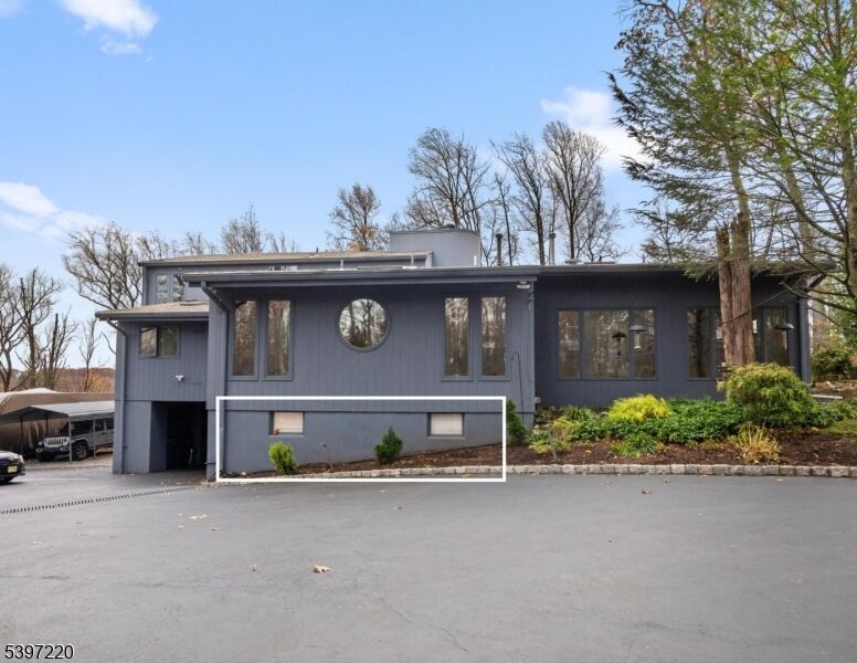 Property Photo: 500 Phillip Ln NJ 07069