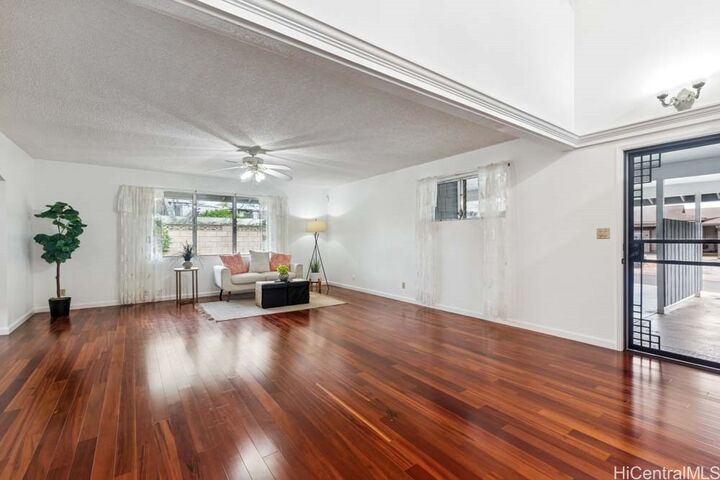 Property Photo: 94-121 Kamaio Place HI 96789