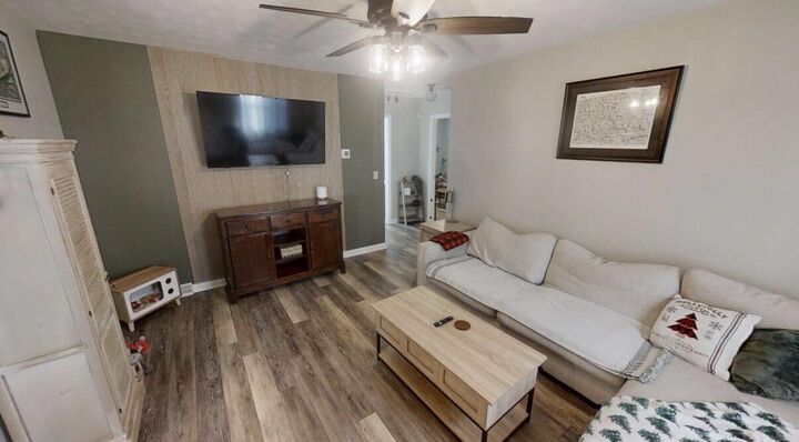 Property Photo: 1019 E Irvine Street KY 40475