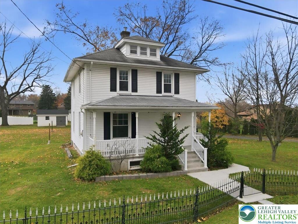 Property Photo: 4441 Newburg Road PA 18064