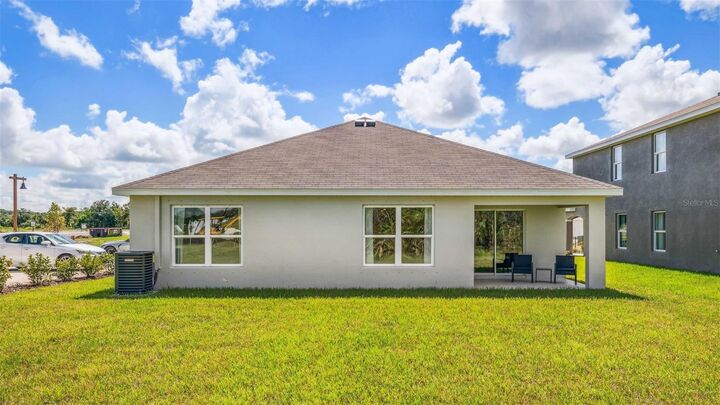 Property Photo: 11109 37th Avenue E FL 34221