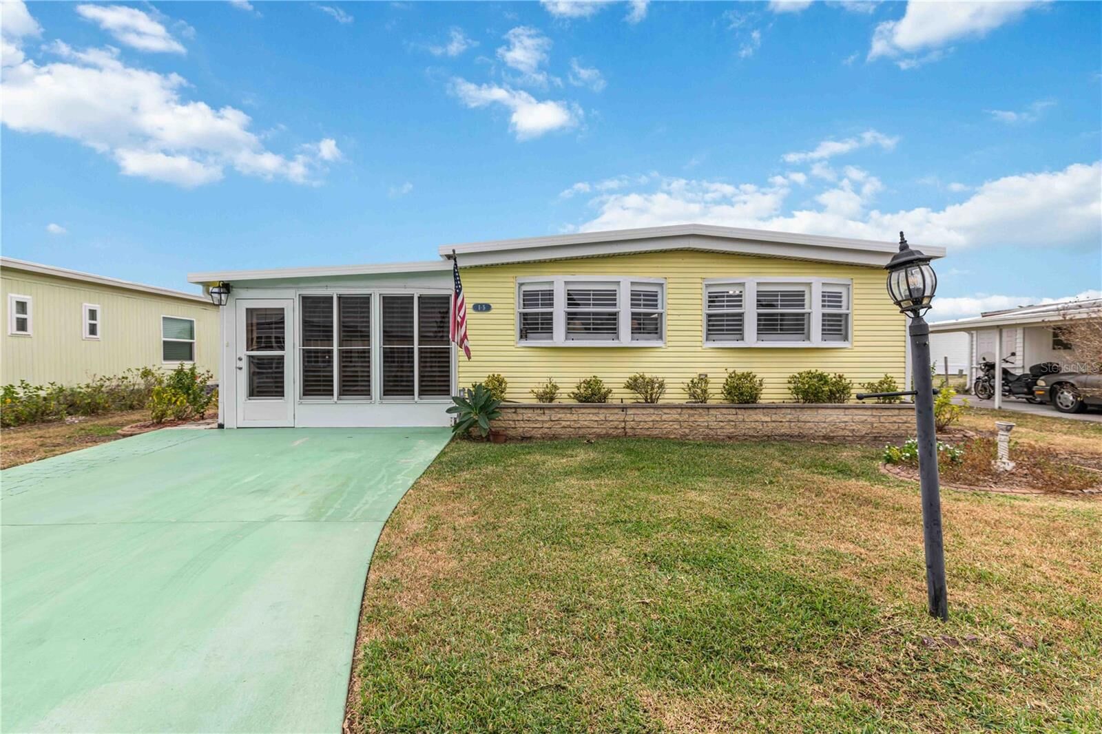 Property Photo: 5316 53 Avenue E I5 FL 34203