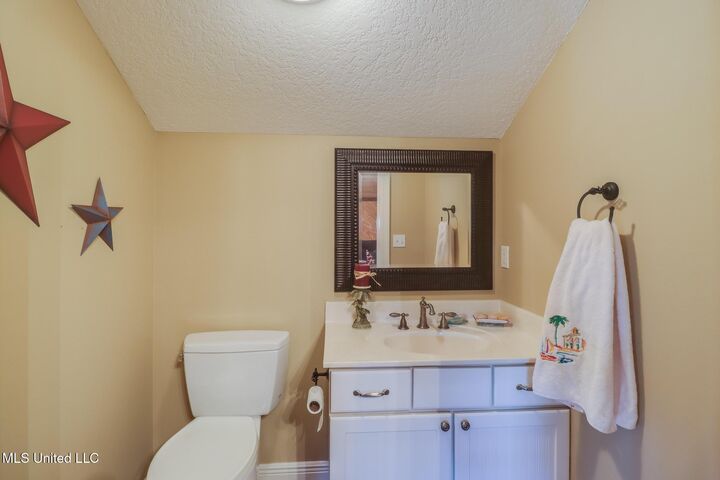 Property Photo: 10452 Riviere Vue Drive MS 39532