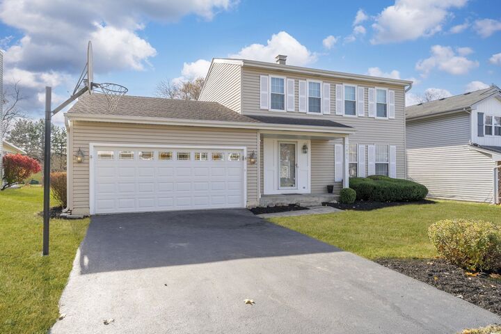Property Photo:  1021 Shedron Way  IL 60148 