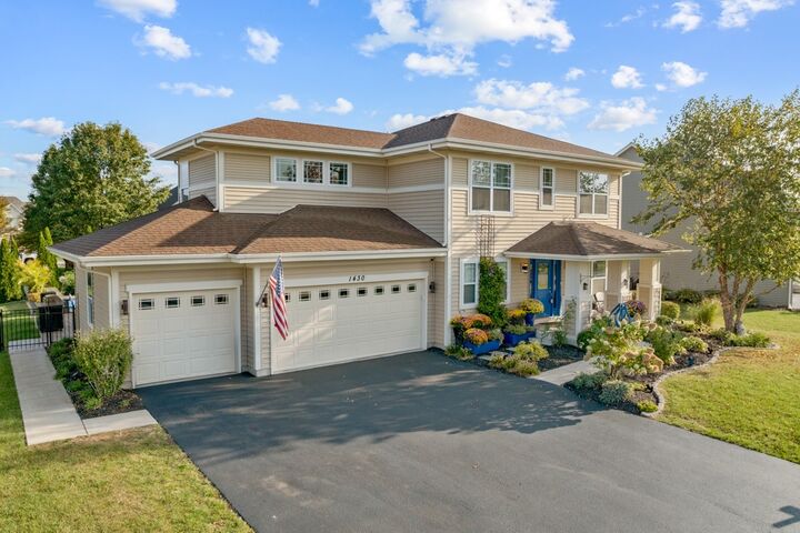 Property Photo:  1430 Souders Avenue  IL 60119 