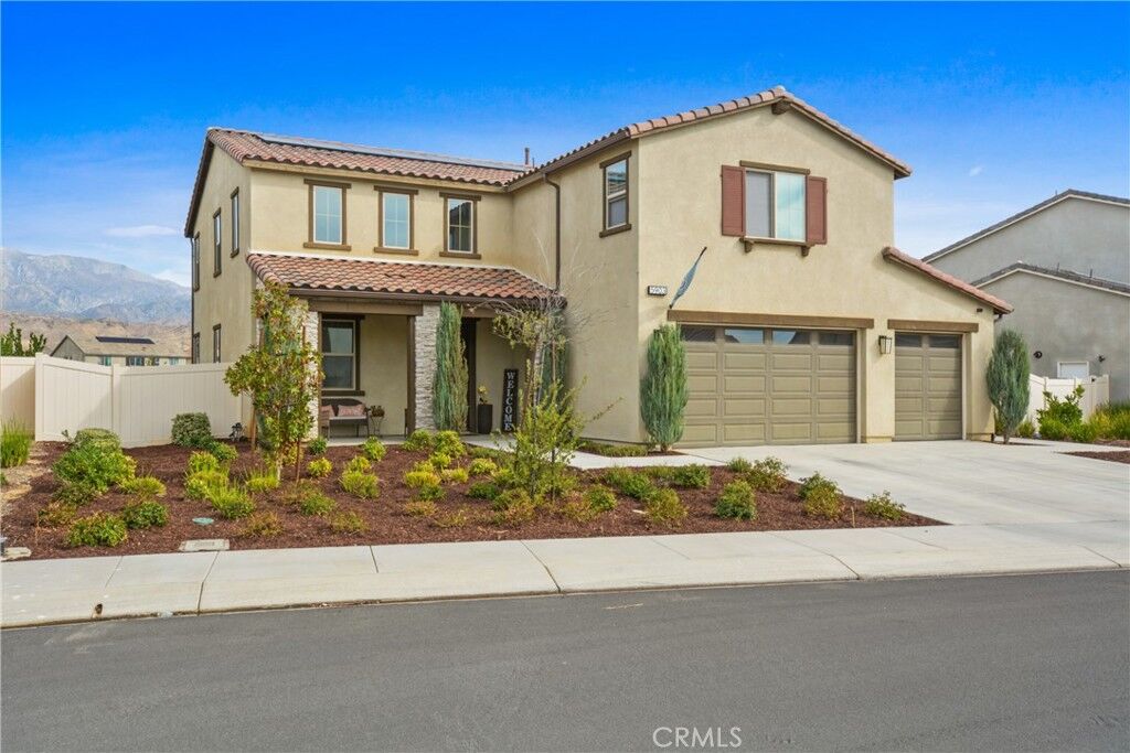 Property Photo: 5903 Banbury Lane CA 92220