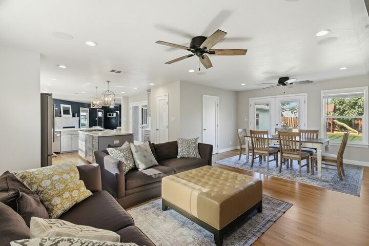 Property Photo:  2821 Echo Way  CA 95821 