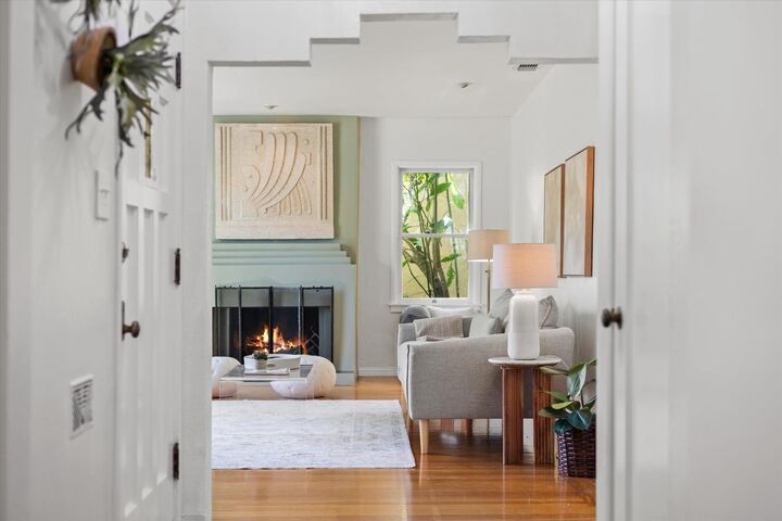 Property Photo:  2560 Marty Way  CA 95818 