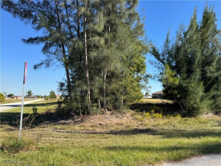 Property Photo:  1729 NW 1st Avenue  FL 33993 