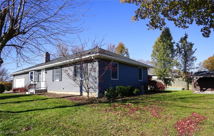 Property Photo: 5783 Louisville Street NE OH 44641