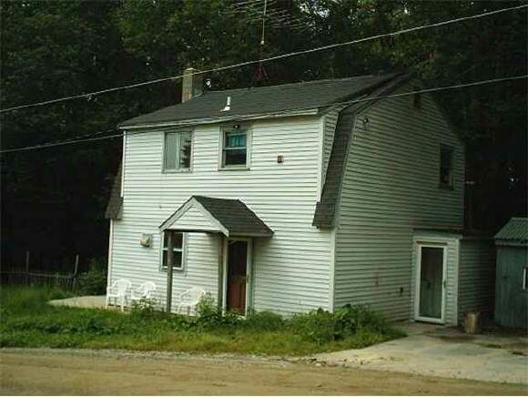 Property Photo: 33 Thomas Rd NH 03047