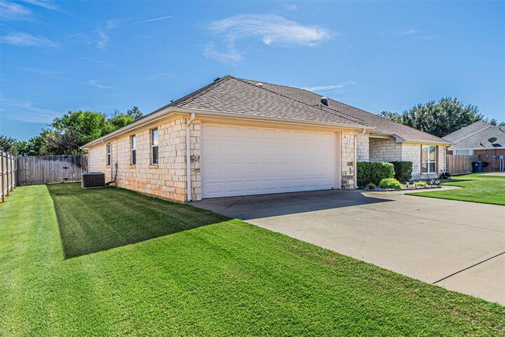 Photo de la propriété: 617 Parker Lane TX 76048